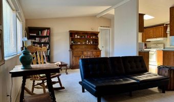 2012 Champagne St, Carson City, NV 89701