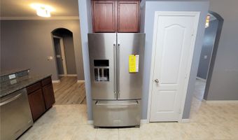 553 SHIRLEY Dr, Apopka, FL 32712