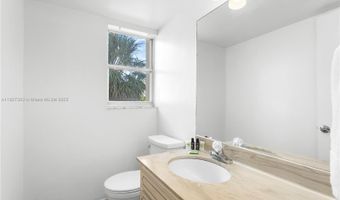 9440 W Bay Harbor Dr 3A, Bay Harbor Islands, FL 33154