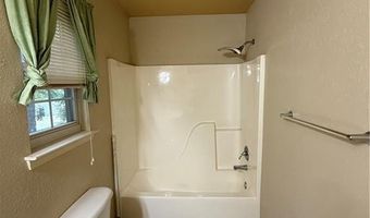 2 Radcliffe Dr, Bella Vista, AR 72714