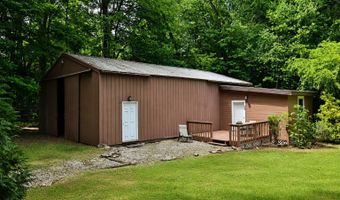 77 N High St, Clinton, CT 06413
