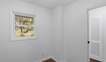 12 Mcguffey Ln, Athens, OH 45701