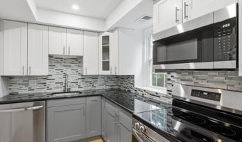 2966 S COLUMBUS St B2, Arlington, VA 22206