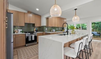 1287 Puualoha St, Kailua, HI 96734