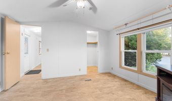 1 Pine Grove Ln, Augusta, ME 04330