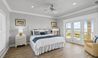 134 Bay Harbor Dr, Aransas Pass, TX 78336