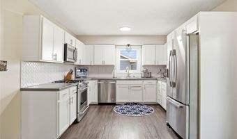 727 22nd Ave SW, Altoona, IA 50009