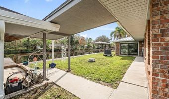 1511 RIVEREDGE Ct, Astor, FL 32102