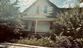 400 1st St, Anderson, MO 64831