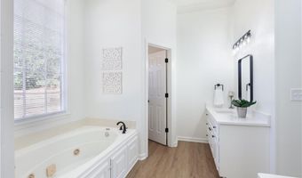 2419 Doubletree Dr NW, Acworth, GA 30102