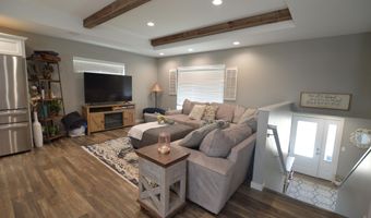 2413 S Lawson St, Aberdeen, SD 57401