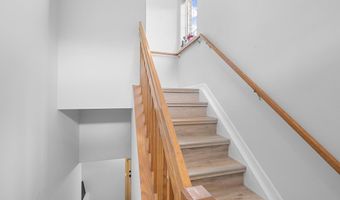 1876 Lindsay Ln, Ann Arbor, MI 48104