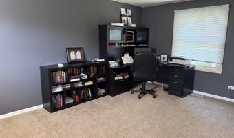 1525 Teri Ln, Algonquin, IL 60102