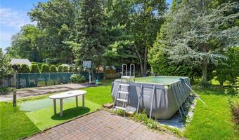 26 Rachela St, Johnston, RI 02919