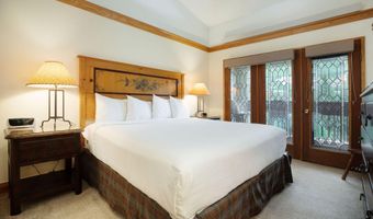 120 Offerson Rd 4460, Beaver Creek, CO 81620