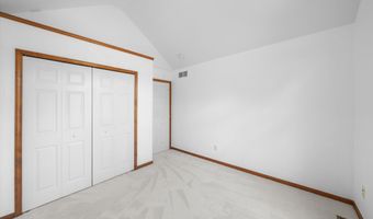 4055 Pontiac Trl, Ann Arbor, MI 48105