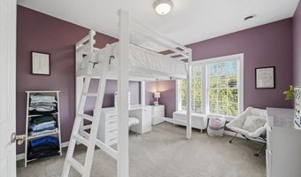 105 Morning Mist Dr, Aliquippa, PA 15001