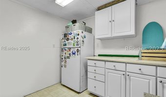 23 Little Creek Rd, Beaufort, SC 29907