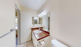 3024 Bolgos Cir, Ann Arbor, MI 48105