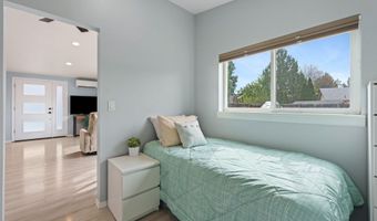 2087 NE Mistletoe Ct 1 & 2, Bend, OR 97701