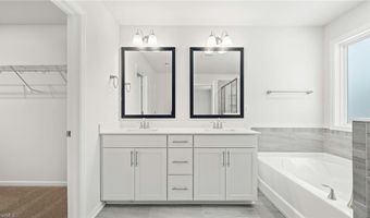 138 Briarwood Ln, Advance, NC 27006