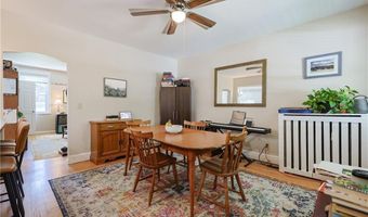 8 Lawrence St, Cumberland, RI 02864