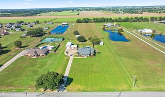 8326 Sidney Gautreaux Rd, Abbeville, LA 70510