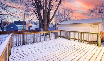 1225 W SUMMER St, Appleton, WI 54914