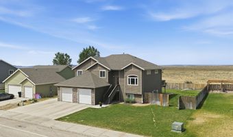 5742 Antelope Dr, Bar Nunn, WY 82601