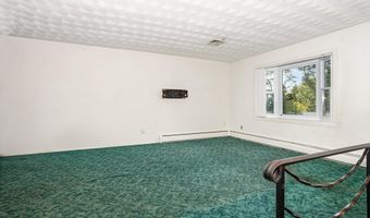 2400 RAMBLEWOOD Rd, York, PA 17408