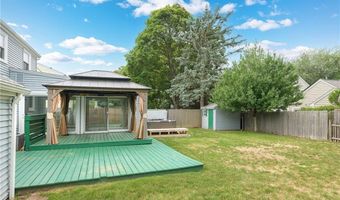 26 Tryon Ave, East Providence, RI 02916