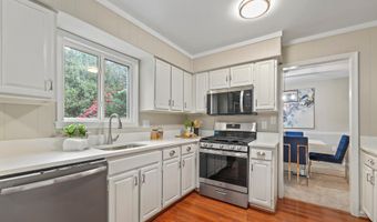 4509 WAKEFIELD CHAPEL Rd, Annandale, VA 22003