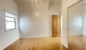 96 W 18TH St, Bayonne, NJ 07002