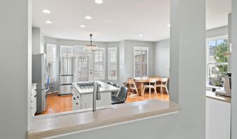 24687 KINGS CANYON Sq, Aldie, VA 20105