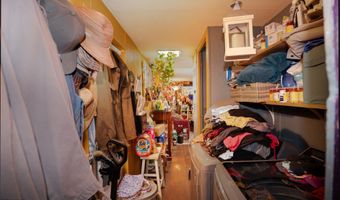 100 102 LA JARA St, Bloomfield, NM 87413