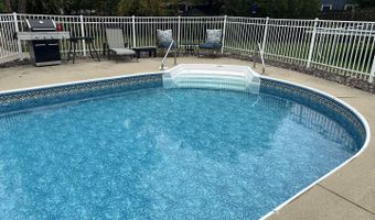 1801 Arbordale Ln, Algonquin, IL 60102