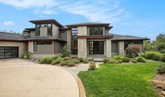 307 Windy Crest Dr, Ann Arbor, MI 48105