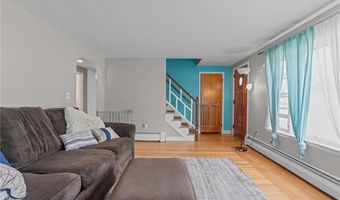 56 Brookfield Dr, Cranston, RI 02920