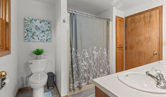 3628 S KERNAN Ave, Appleton, WI 54915