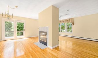 133 Bridgetown Rd, Narragansett, RI 02882