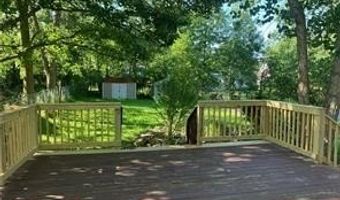 1015 Moneta Ave, Aurora, OH 44202