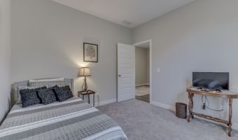 3644 Chalmers Dr, Bargersville, IN 46106