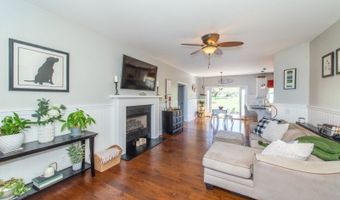 4 GARRY Ln, Andover, NJ 07848