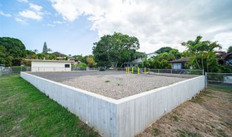 44-646 Kaneohe Bay Dr, Kaneohe, HI 96744