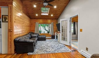 16 Spectacle Ave, Warwick, RI 02888