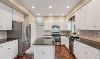 9 LABAW Way, Belle Mead, NJ 08502