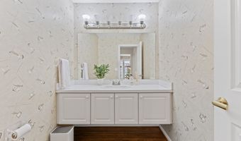 2766 Maitland Dr, Ann Arbor, MI 48105