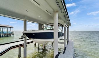 6526 SURFSIDE Blvd, Apollo Beach, FL 33572