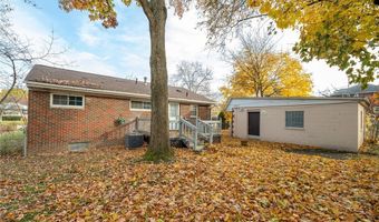 1074 N Main St, Akron, OH 44310