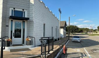 213 Mesquite St, Aledo, TX 76008